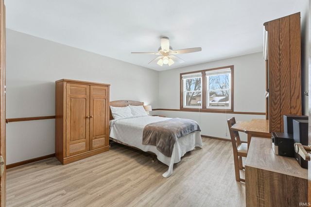 4913 Live Oak Court, Fort Wayne, IN 46804