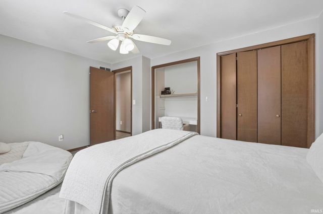 4913 Live Oak Court, Fort Wayne, IN 46804