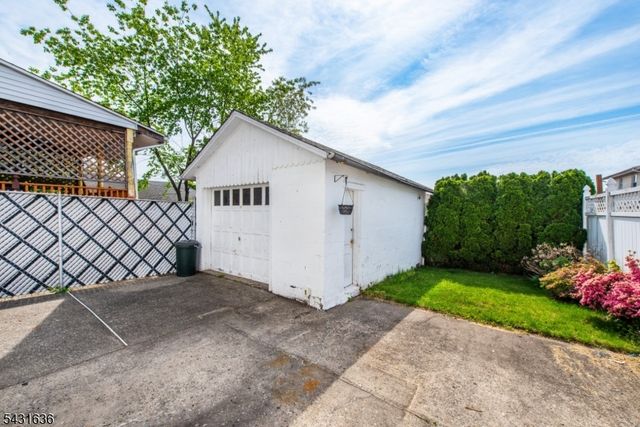 214 Prospect Ave, North Arlington Boro, NJ 07031