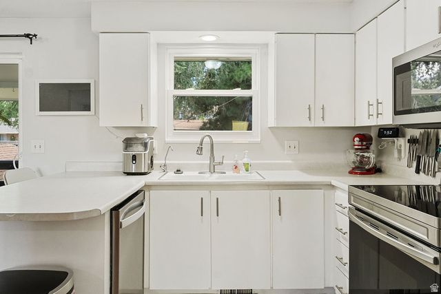 2920 S PATRICIA CIR, Magna, UT 84044