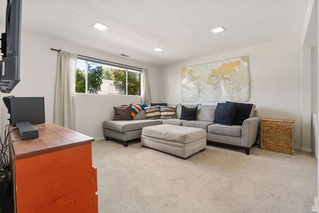 2920 S PATRICIA CIR, Magna, UT 84044