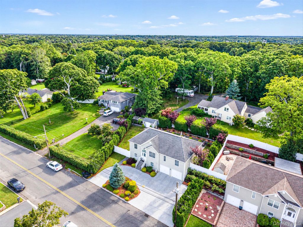 38 Cleary Road, Lake Ronkonkoma, NY 11779 — photo 3