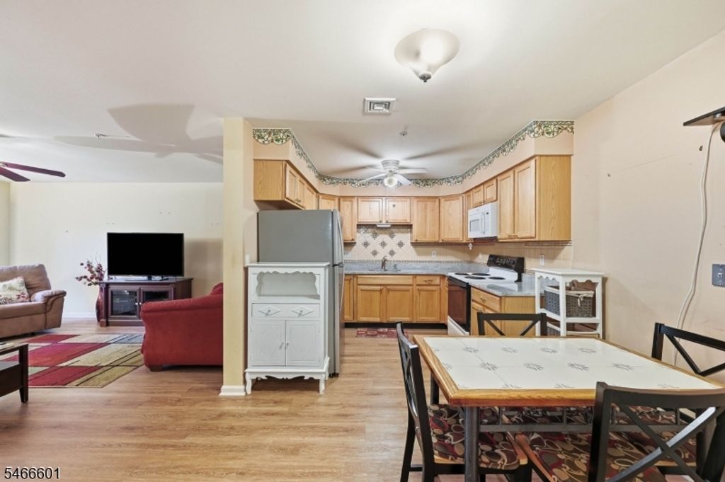 714 Cannella Way 714, Riverdale Boro, NJ 07457 — photo 2