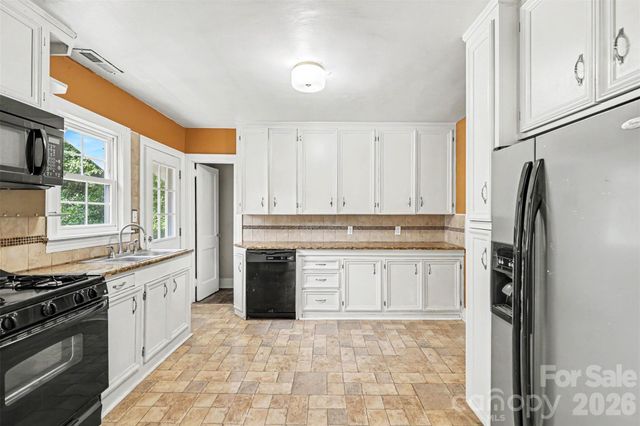 103 S Belvedere Avenue, Gastonia, NC 28054