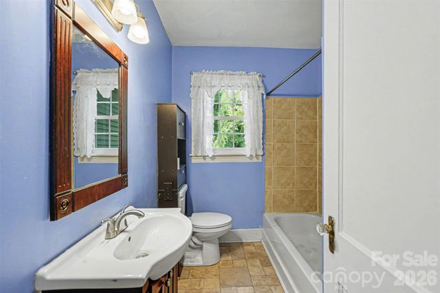 103 S Belvedere Avenue, Gastonia, NC 28054