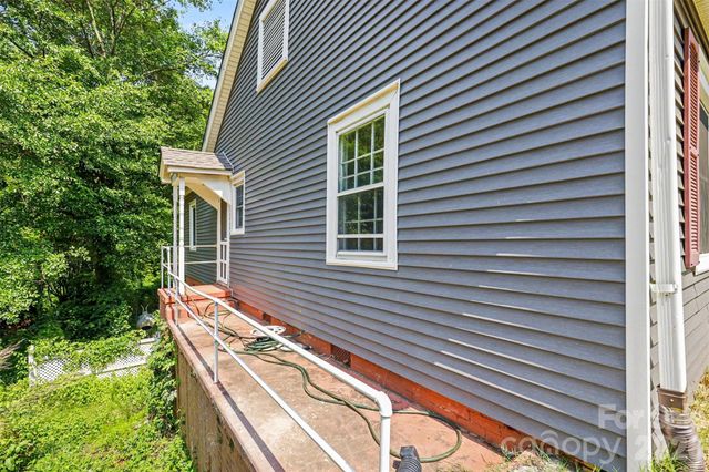 103 S Belvedere Avenue, Gastonia, NC 28054
