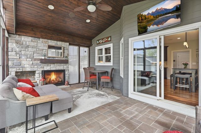 5735 Main Street W, Maple Plain, MN 55359