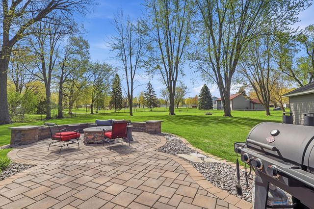 5735 Main Street W, Maple Plain, MN 55359