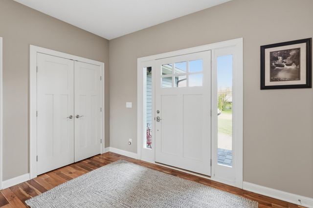 5735 Main Street W, Maple Plain, MN 55359