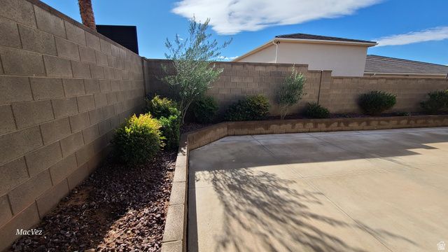 5165 W 1930 S, Hurricane, UT 84737