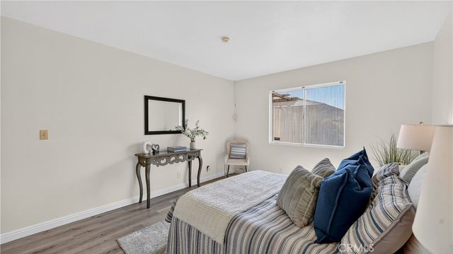 1881 Mitchell 95, Tustin, CA 92780