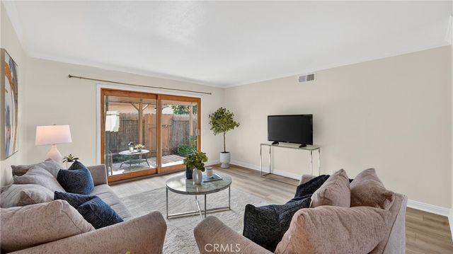 1881 Mitchell 95, Tustin, CA 92780