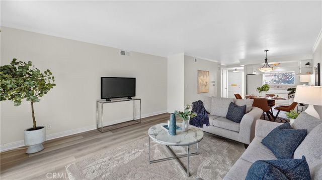 1881 Mitchell 95, Tustin, CA 92780