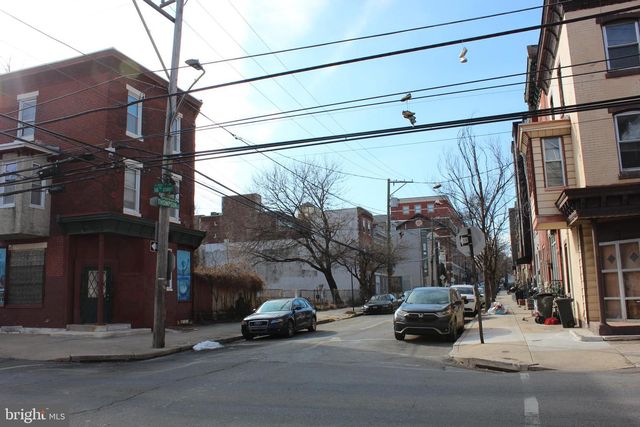 1602 W THOMPSON ST, Philadelphia, PA 19121