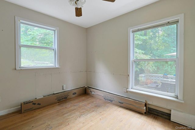 30 N Strawberry Hill Lane N, West Nyack, NY 10994