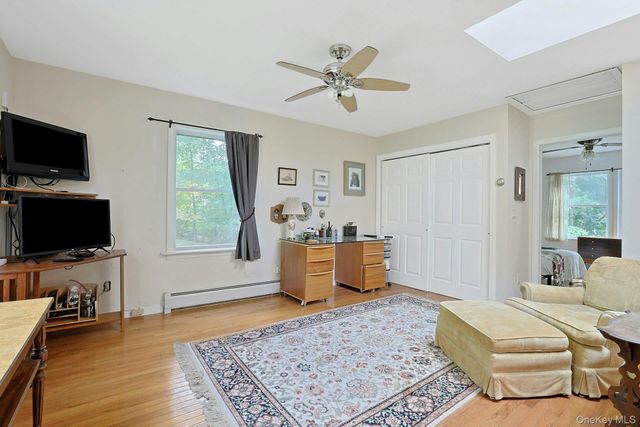30 N Strawberry Hill Lane N, West Nyack, NY 10994