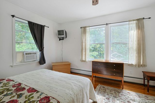 30 N Strawberry Hill Lane N, West Nyack, NY 10994