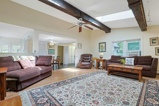 30 N Strawberry Hill Lane N, West Nyack, NY 10994