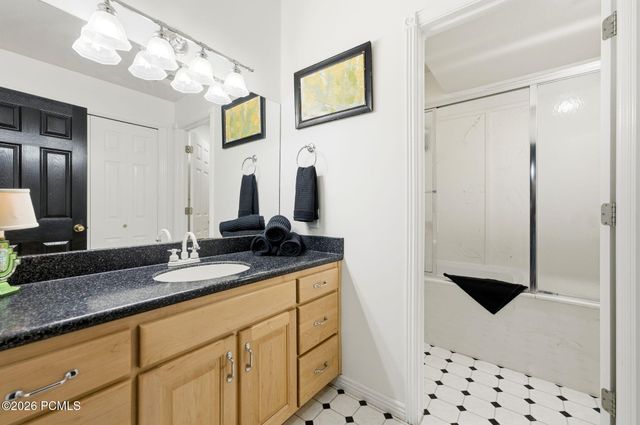 557 E Warm Springs Drive, Kaysville, UT 84037