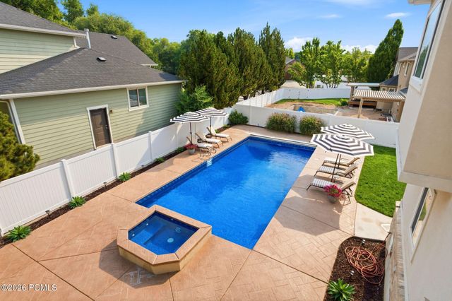 557 E Warm Springs Drive, Kaysville, UT 84037