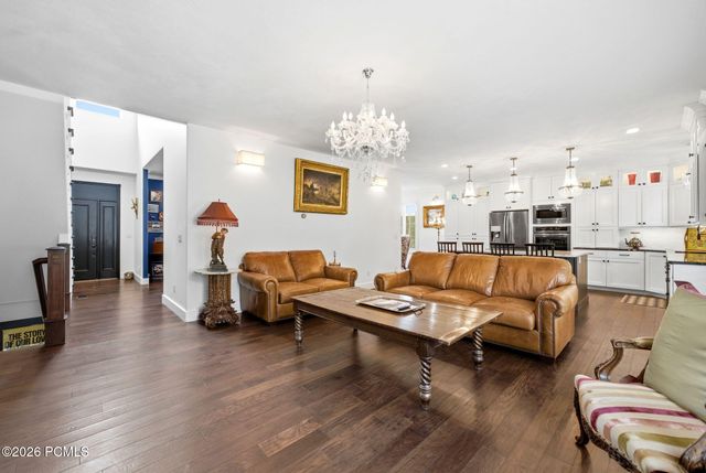 557 E Warm Springs Drive, Kaysville, UT 84037