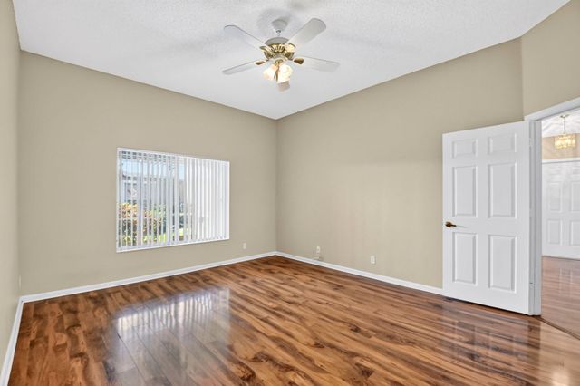 8410 Cargill Point Point, West Palm Beach, FL 33411