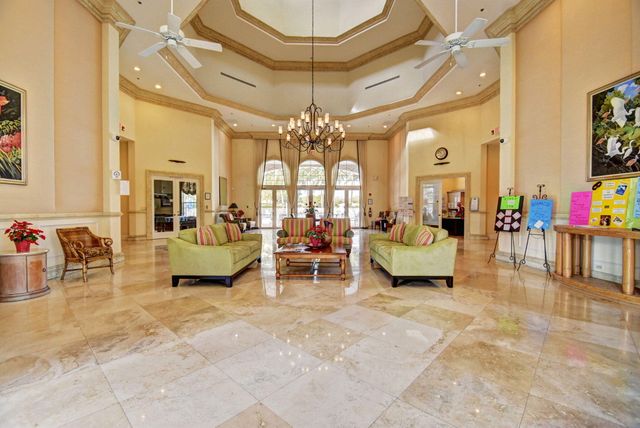 8410 Cargill Point Point, West Palm Beach, FL 33411