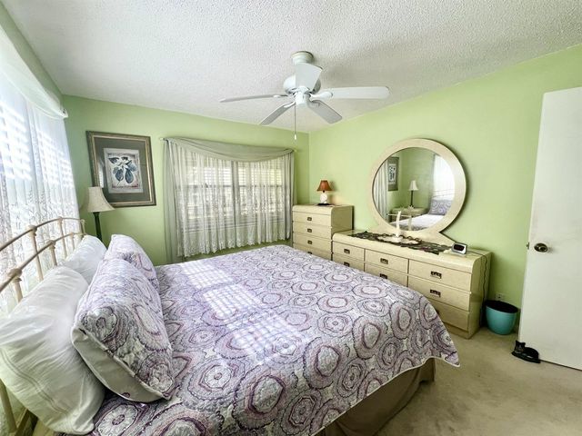 328 Farnham P, Deerfield Beach, FL 33442
