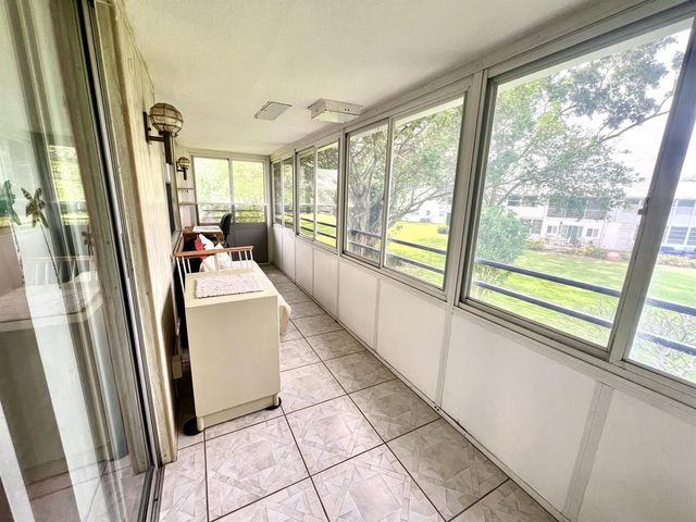 328 Farnham P, Deerfield Beach, FL 33442