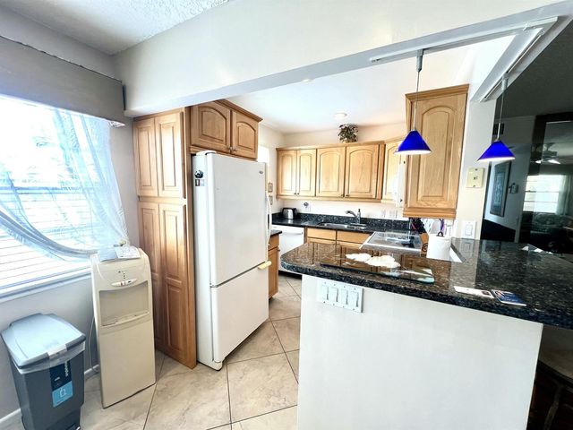 328 Farnham P, Deerfield Beach, FL 33442