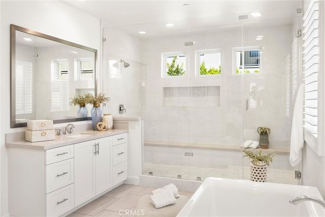 12 Lontano, Lake Forest, CA 92630