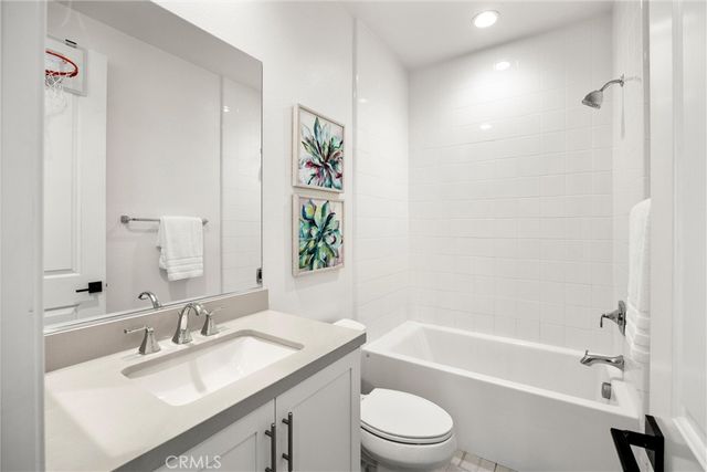 12 Lontano, Lake Forest, CA 92630