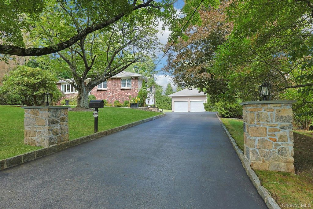 9 Stonegate Road, Valhalla, NY 10595 — exterior
