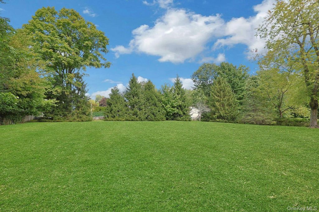 9 Stonegate Road, Valhalla, NY 10595 — photo 5