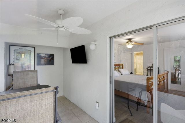 8141 Country RD 105, Fort Myers, FL 33919
