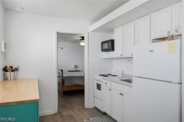 8141 Country RD 105, Fort Myers, FL 33919