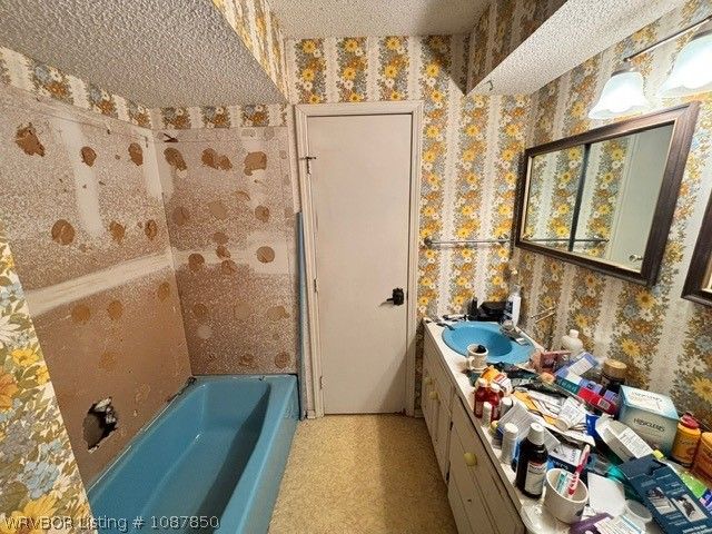 10201 Seven Oaks Road, Fort Smith, AR 72908