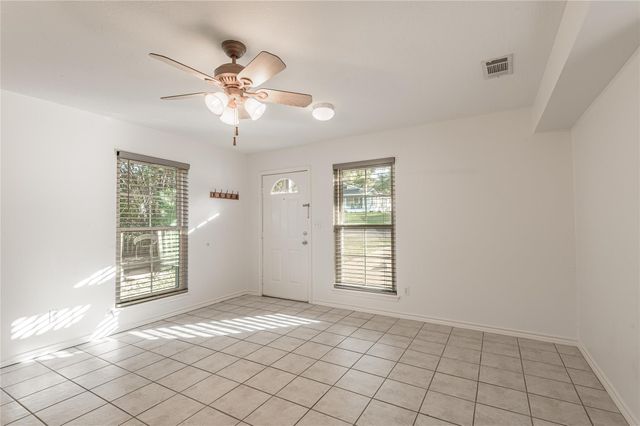 2118 Avenue M, Unit A, Huntsville, TX 77340