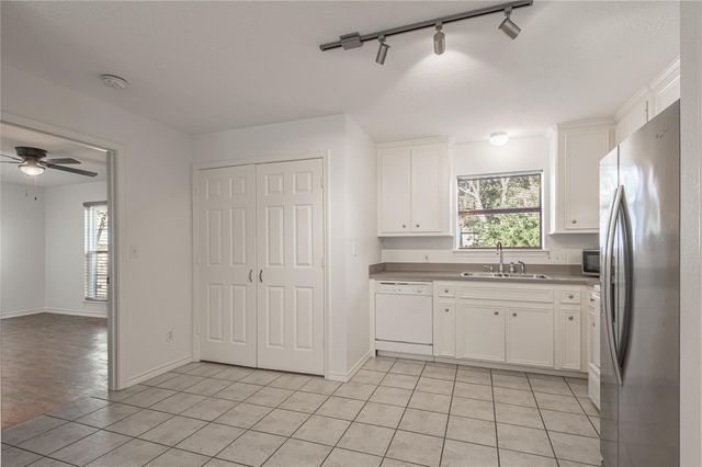 2118 Avenue M, Unit A, Huntsville, TX 77340