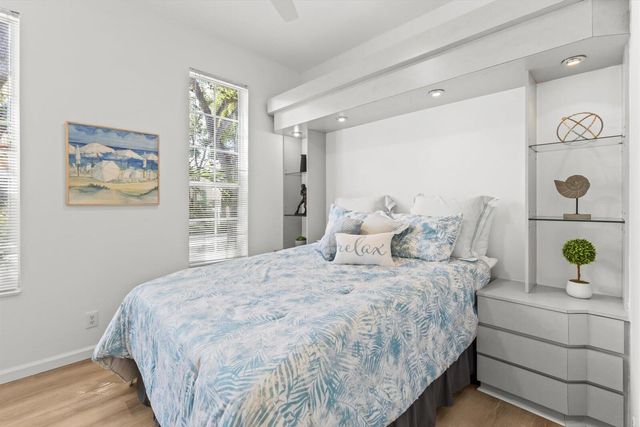 73 Via Verona, Palm Beach Gardens, FL 33418