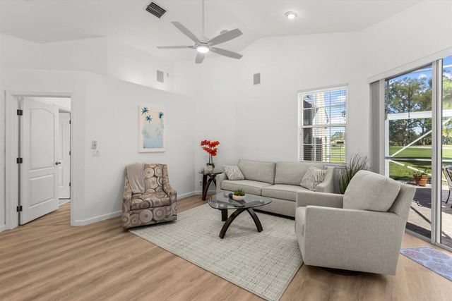 73 Via Verona, Palm Beach Gardens, FL 33418