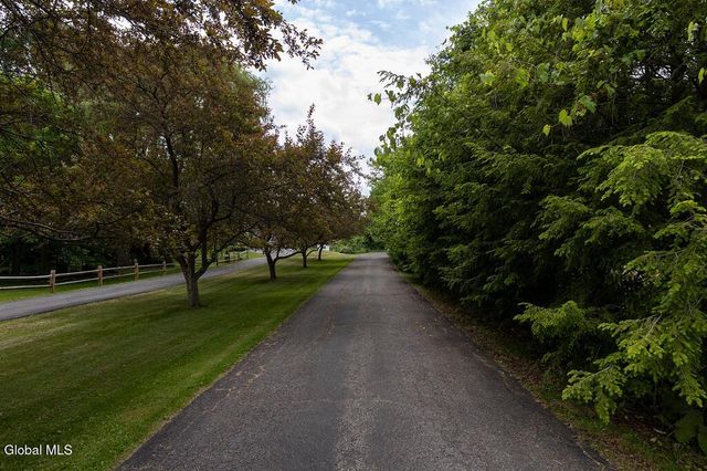 417 Helderview Drive, Altamont, NY 12009