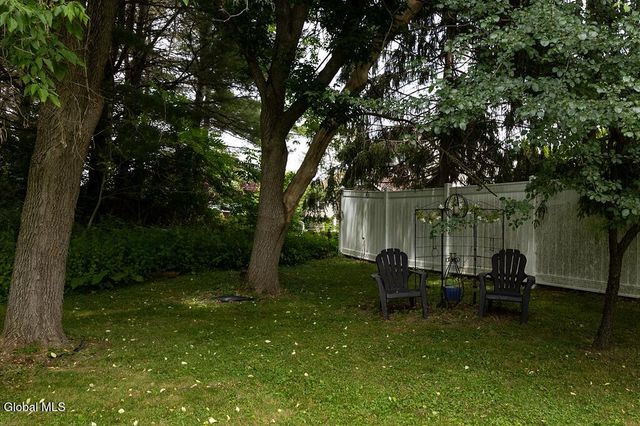 417 Helderview Drive, Altamont, NY 12009