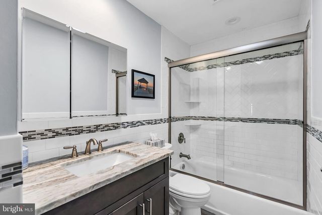 3245 WINDSOR AVE, Toms River, NJ 08753