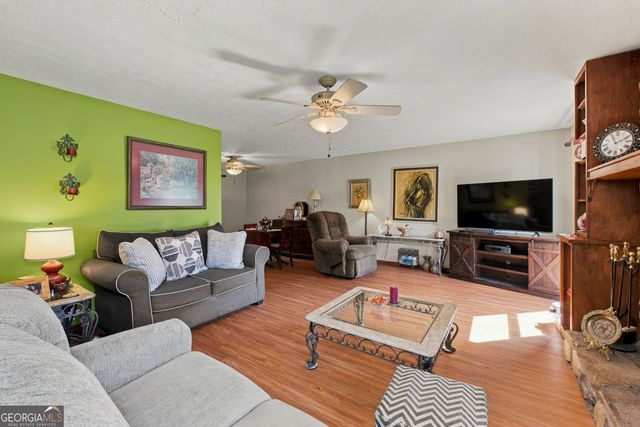 1119 Blazing Ridge, Lawrenceville, GA 30046