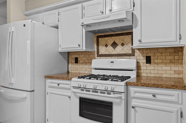 2002 Lee St, Longview, TX 75604