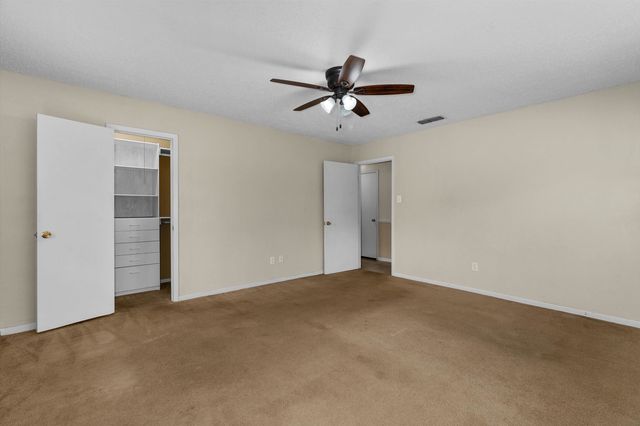 2002 Lee St, Longview, TX 75604