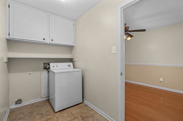 2002 Lee St, Longview, TX 75604