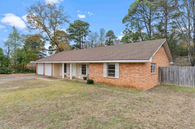 2002 Lee St, Longview, TX 75604