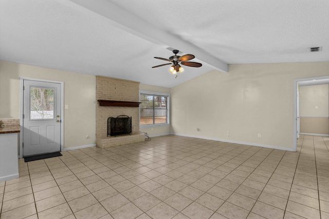 2002 Lee St, Longview, TX 75604